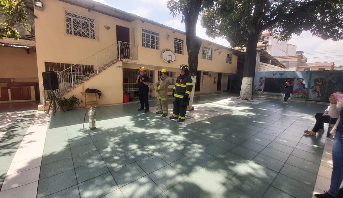 Visita educativa Cuerpo de Bomberos